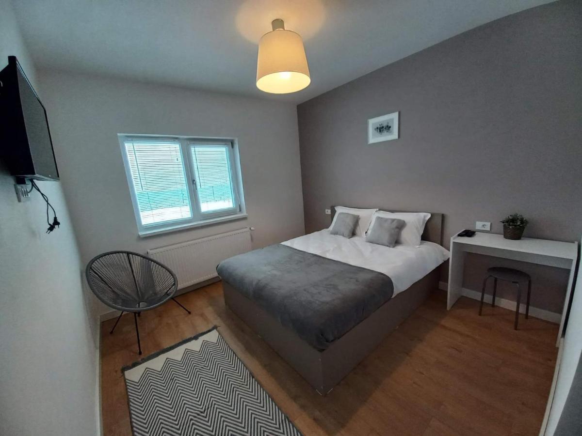 Hotel Dom Hills Bucovina Gura Humorului Esterno foto