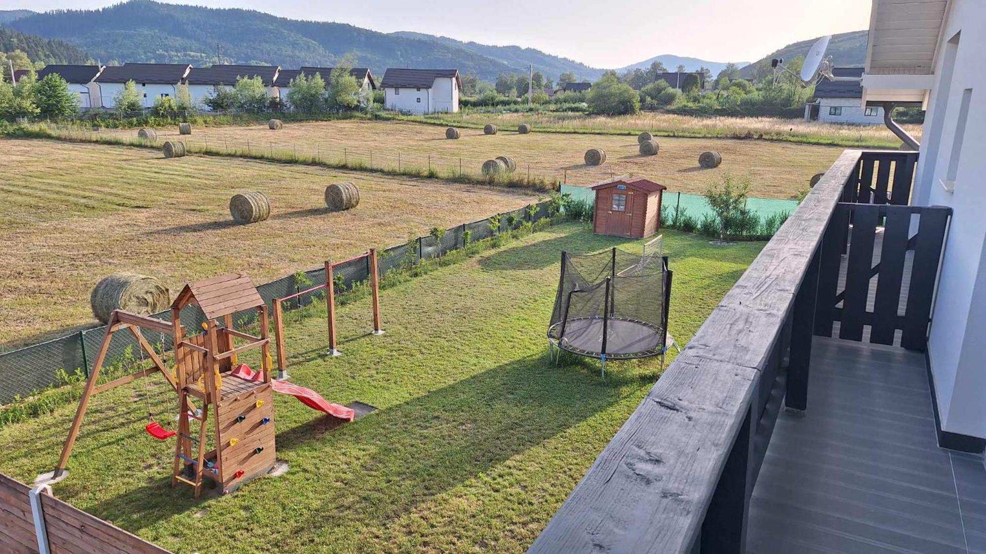 Hotel Dom Hills Bucovina Gura Humorului Esterno foto