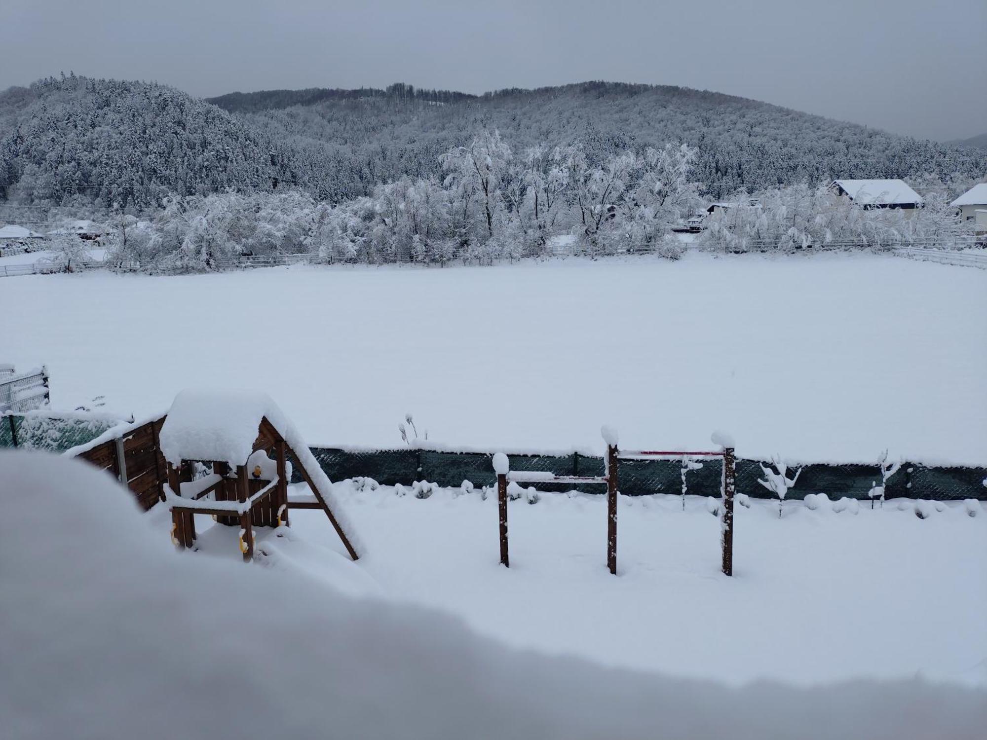 Hotel Dom Hills Bucovina Gura Humorului Esterno foto
